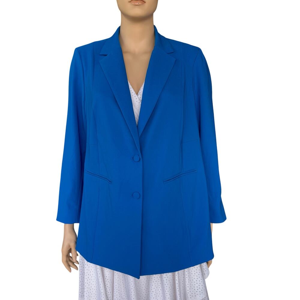 Studio by Torrid Size 3 3X Soho Refined Crepe Blazer Skydiver Royal Blue NWT
